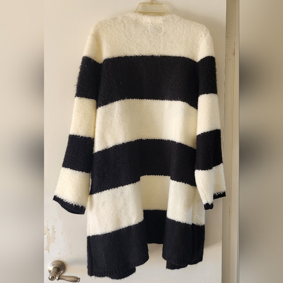 NWT Elle Women's Black/Cream Striped Sweater Coat Size XL - Picture 3 of 8